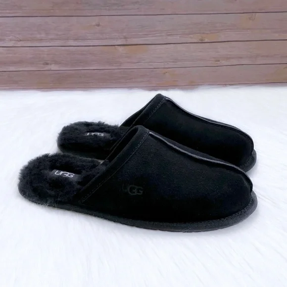 UGG Women’s Pearle Slippers In Black - Picture 1 of 8